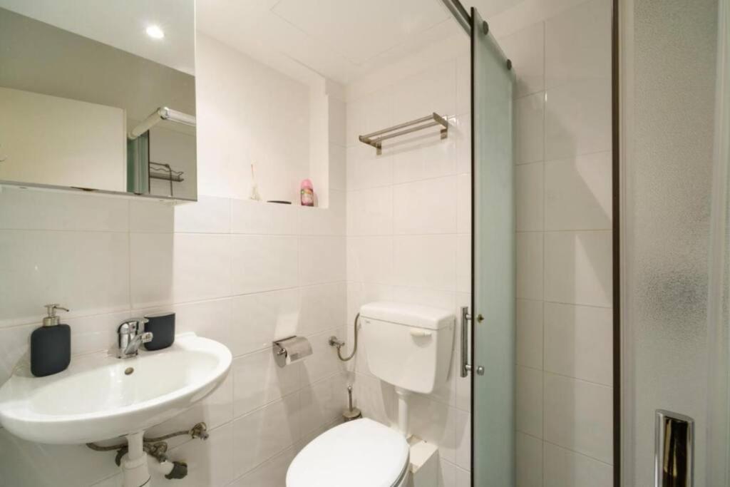 Romantic Studio Diz Frishman Tel Aviv